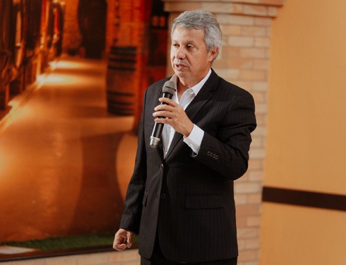 Sng visita feira de IA na indústria na sede da FIESP